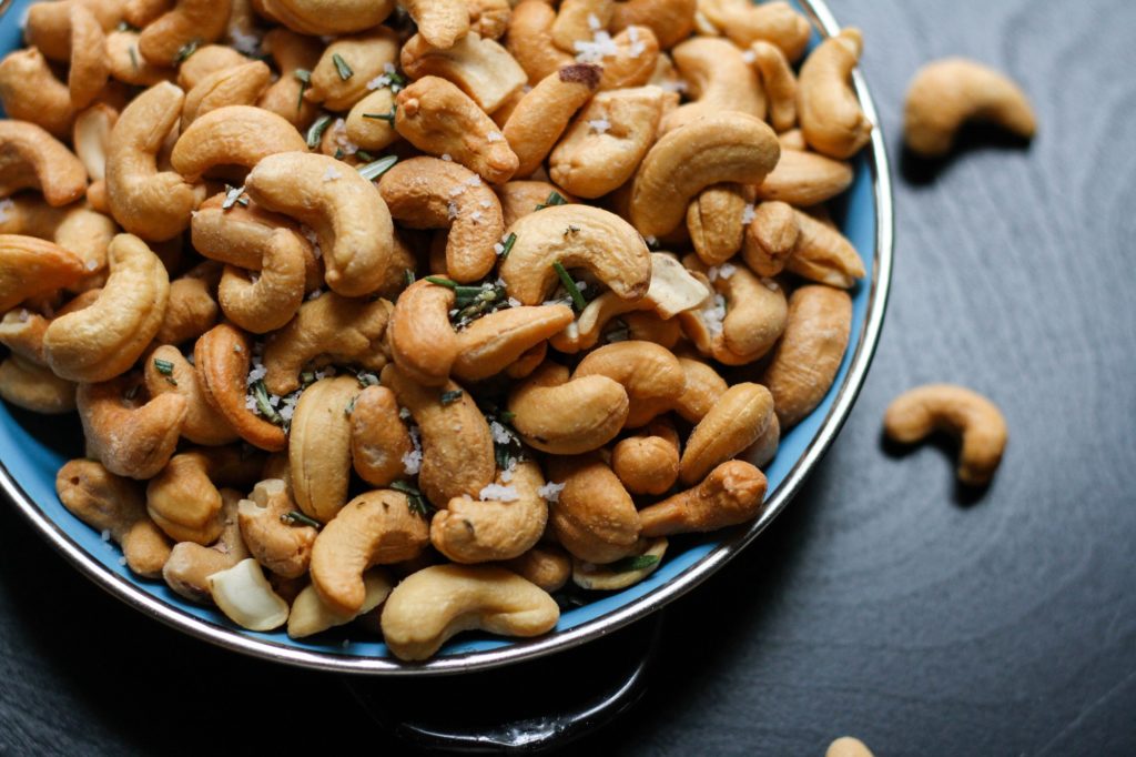 Cashews Can be Toxic! The Slimming Pool Weight Loss Blog
